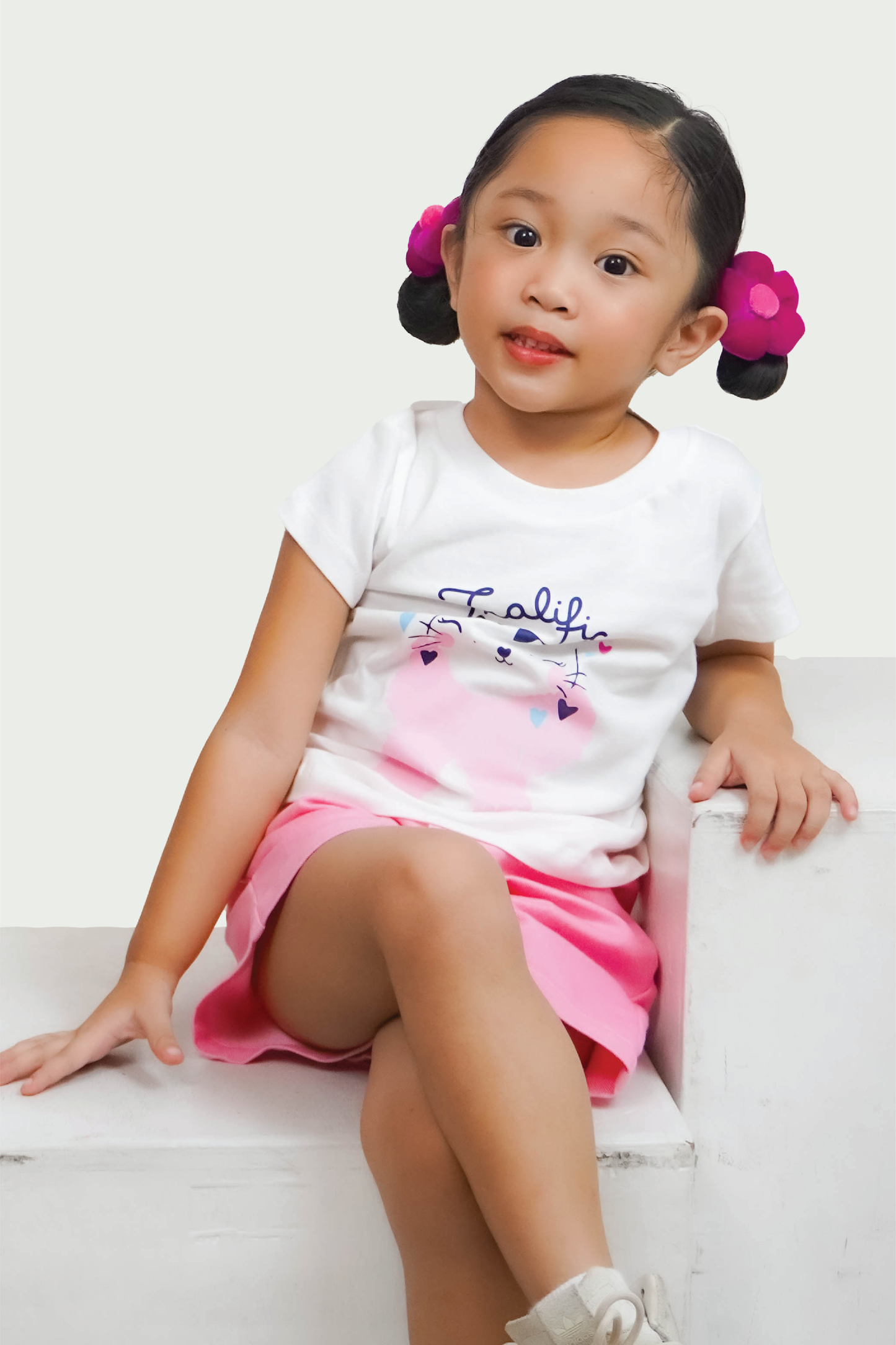 T shirt for Toddler Girls , with Cat Print and Fralific Merch Icon