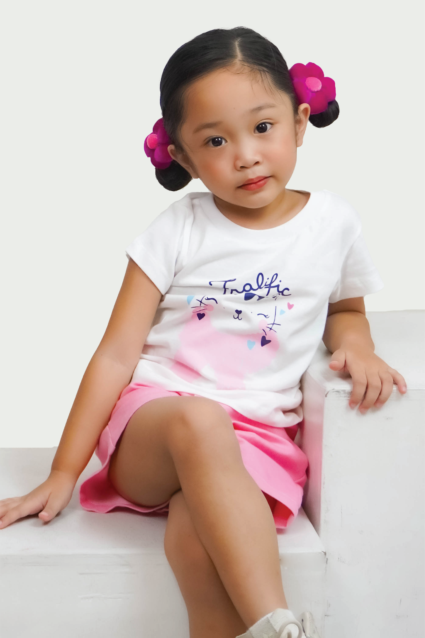 T shirt for Toddler Girls , with Cat Print and Fralific Merch Icon